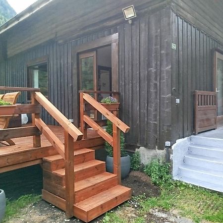 Chalet 8 Personnes + Grand Terrain Et Riviere Entremont Ngoại thất bức ảnh