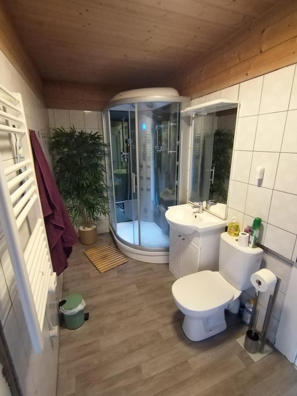 Chalet 8 Personnes + Grand Terrain Et Riviere Entremont Ngoại thất bức ảnh
