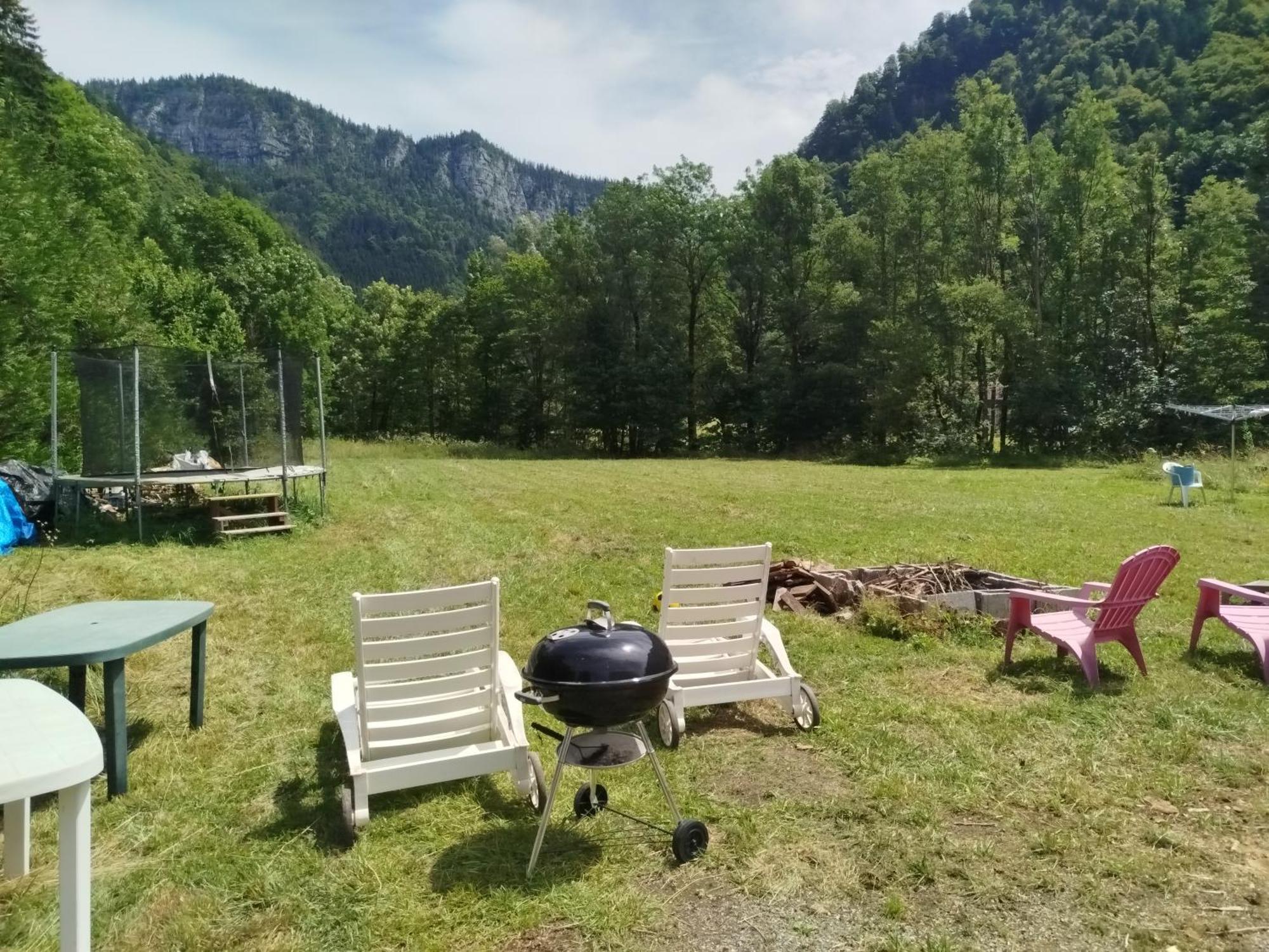 Chalet 8 Personnes + Grand Terrain Et Riviere Entremont Ngoại thất bức ảnh