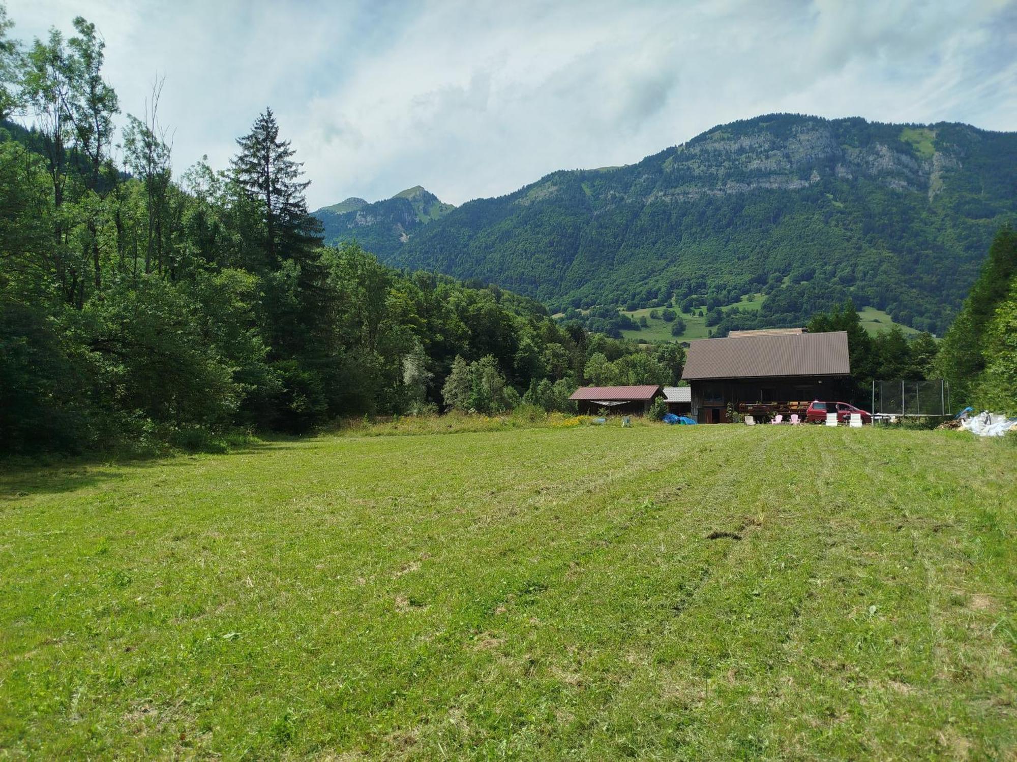 Chalet 8 Personnes + Grand Terrain Et Riviere Entremont Ngoại thất bức ảnh